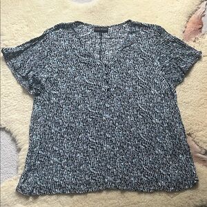 Lane Bryant flutter short sleeve v neck Henley shirt silky NWOT